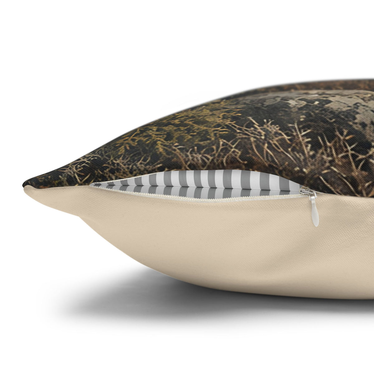 Rustic Musk Ox Pillow Cover, Northern Wildlife Forest Design, Nordic Scandinavian Cabin Decor